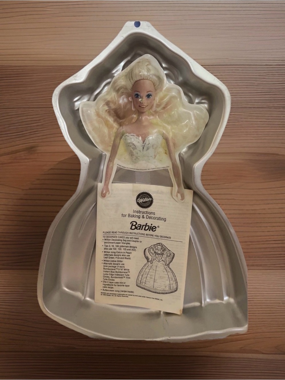 Vintage 1992 Wilton Cake Pan Barbie Doll 2105-2551 BirthdayDecorating Mattel